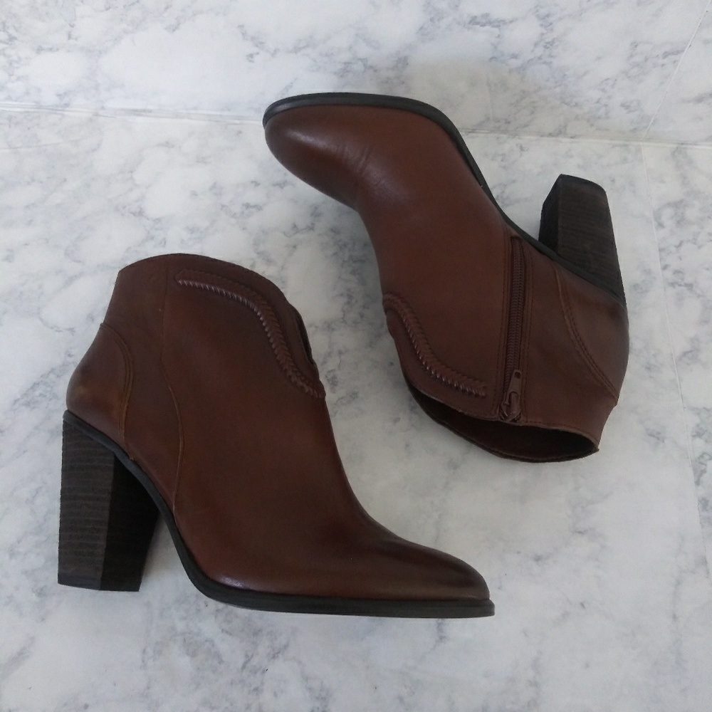 Vince Camuto Felishan leather boots